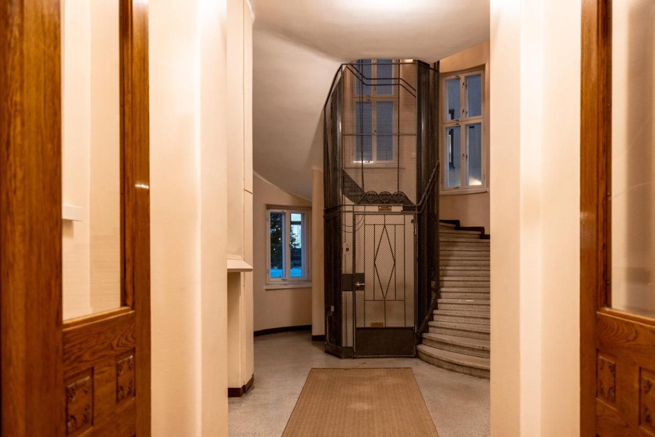 2Ndhomes Cozy & Compact Top Floor Studio In Erottaja Helsinki Exterior foto